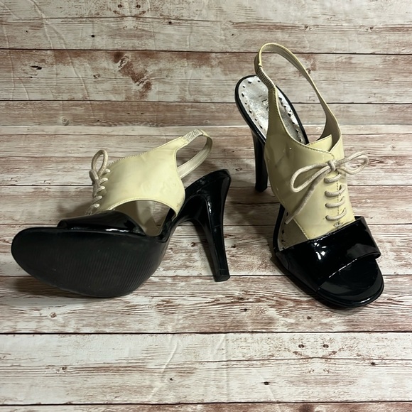 BCBGirls Size 8B/38 Heels Lace Up Peep Toe Heels - Picture 2 of 10
